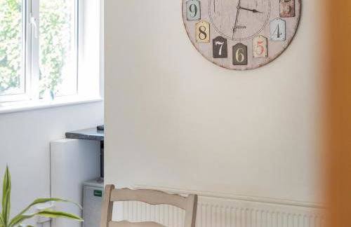 Pass the Keys Charming 3 bed house with parking and large garden - Foto 14