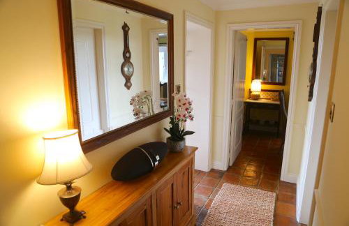 3-bedroom cottage set in a large enclosed garden - Foto 37