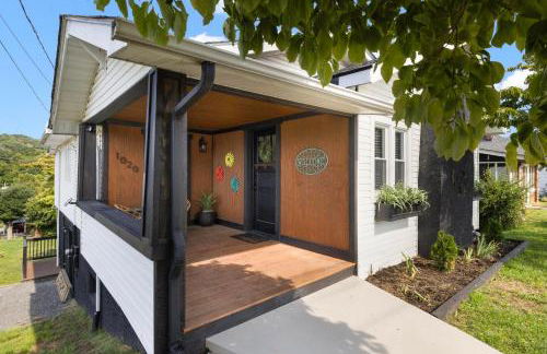 Walk to State Street - Remodeled Home - Foto 35