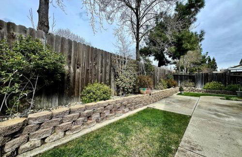 King Bed Retreat, Pet-Friendly, Rancho Cordova - Foto 42