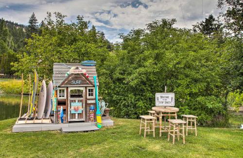 Waterfront Cabin with 2 Boat Docks and Mtn Views! - Foto 31