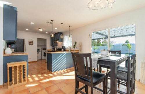 Zen Palm Springs Villa Pool and Mountain View - Foto 32