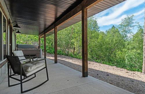 High Mountain Rustic Cabin Hot Tub Game Loft - Foto 27