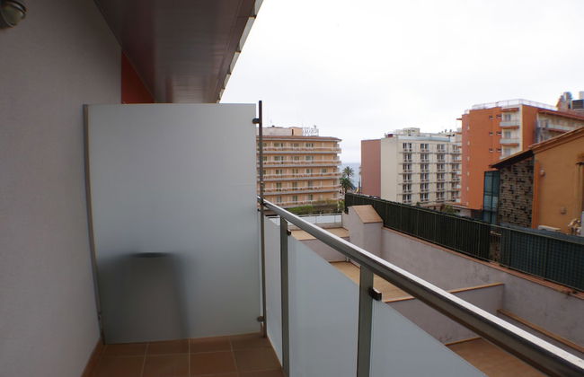 Bed And Go Lloret - Photo 38