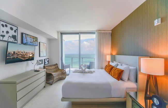 Luxury Beachfront Condo - Foto 16