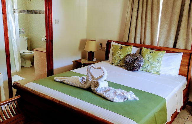 Lucy's guesthouse - Photo 6