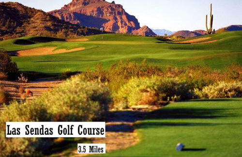 Saguaro Sunset - Secluded 4BR Home with Rooftop Patio - Foto 37