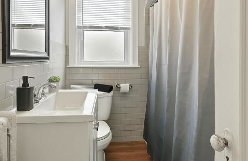 Spacious 2BR Close to it All - Chic Apt in Skokie - Elm 3A - Foto 7