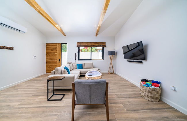 Tropical Brand new 4 BR gem in Potrero Near Beach - Casa Marzo - Photo 18