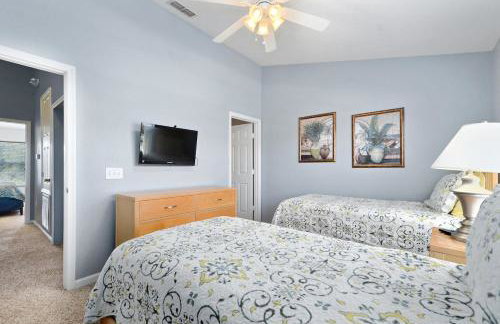 Luxury 3-bdr house with pool next to Disney - Photo 17