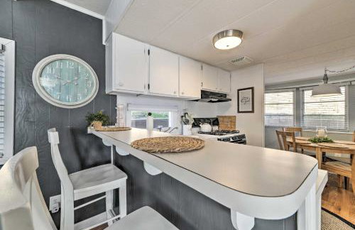 New Concord House with Lake Access and Fire Pit! - Foto 7