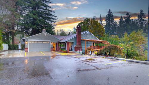 Tranquil Riverfront Retreat - Foto 3