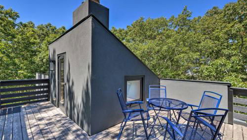 Unique Southampton Getaway with Rooftop Deck! - Foto 3