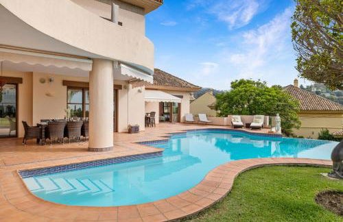 Luxury Villa Robledal By Mabiente - Views of the sea and the golf course - Foto 4