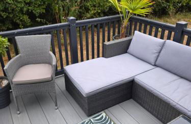 Hawthorn Lodge - Photo 2