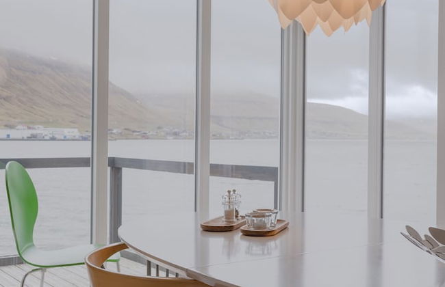 Waterfront Retreat | 2 Br Boathouse - Photo 7