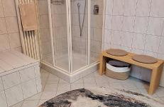 Ruhige Ferienwohnung Nussbaum mit kostenlosem Parkplatz ideal für Monteure, Geschäftsreisende, Paare & Durchreisende - Foto 12