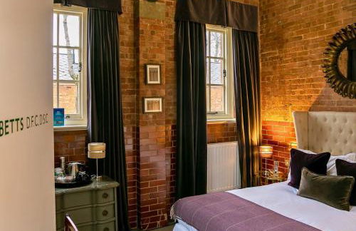 Betts (Private Ensuite room) at Bicester Heritage - Foto 5