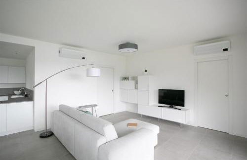 IseoLakeRental - Trivia Resort - Photo 9