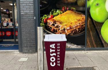 Cheerful 4-bedroom house with multiple car parking - Foto 48