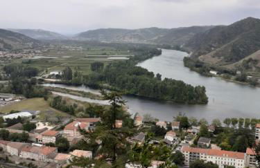Gîte du vigneron à La Terrasse piscine local vélos - Photo 23