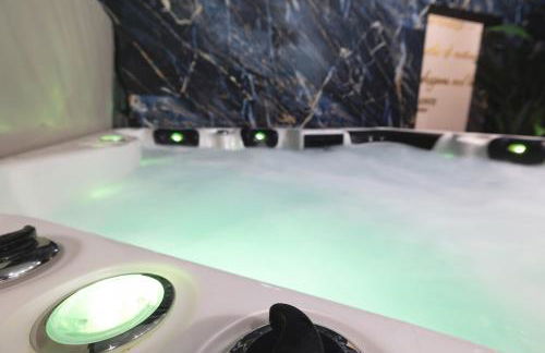 Private Luxury Spa Suite - Sauna, Jacuzzi, Ice Bath - Foto 12