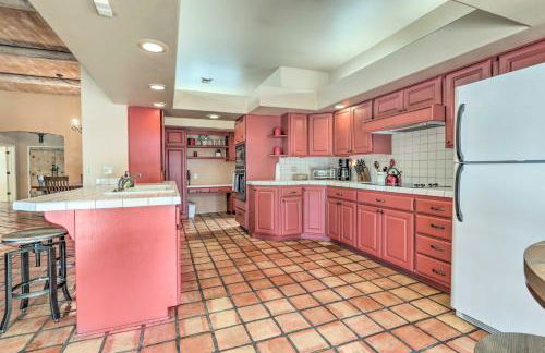 6 Mi to Dtwn Mesa! Pueblo Poolside Retreat - Photo 10