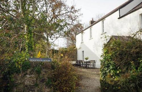 Farmhouse Charm with Modern Style in Pembrokeshire - Foto 15