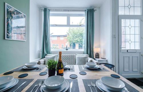 NEW! Modern 3-Bed House, Free Parking, Fast Wi-Fi & Easy Manchester Access - Foto 4