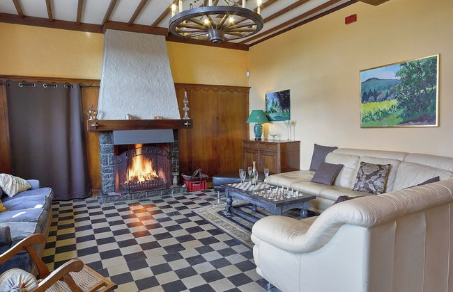 Spacious Holiday Home With Private Garden - Foto 17