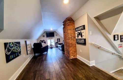 Downtown Kzoo with 3rd Floor Arcade Room - Foto 66