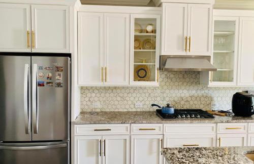 Charming Retreat Modern Luxury Family Sleeps 10 - Foto 30