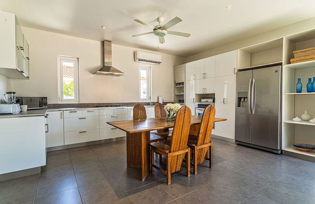 Stunning Modern Home, Near Beaches Full AC - Foto 11