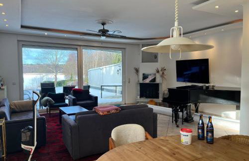 Große Terrassenwohnung mit Seeblick - Photo 26