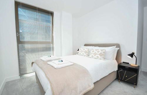 Modern 2 Bed Flat in Central Manchester w Balcony - Foto 16