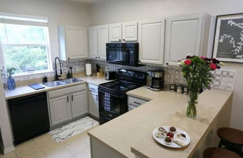 Renovated Modern Industrial Suite 2 BR Condo - Foto 13