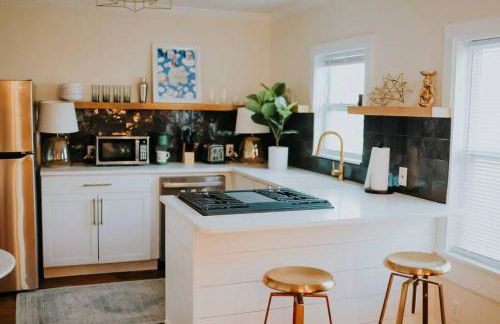 Dream On – Style & Comfort Near Historic Downtown - Foto 18