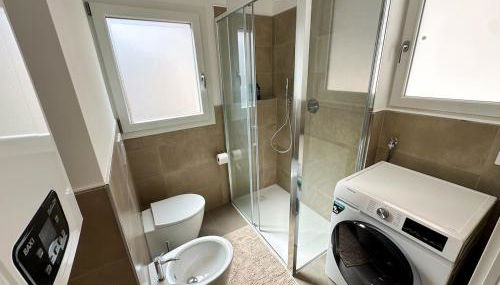 Cozy Duomo and Castello Sforzesco - Foto 4, Shower