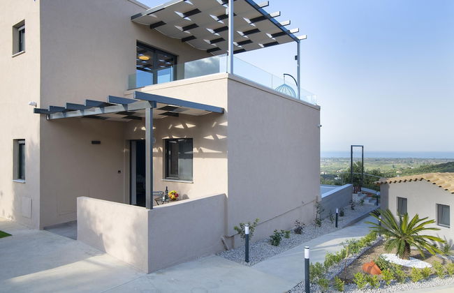 Serenity Suites Sea View 4 - Photo 23