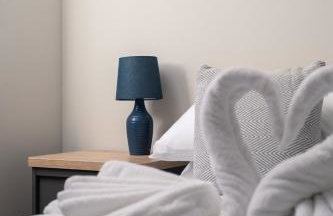 Modern 4-Bed Family Home with 5 Beds & Parking - Foto 14