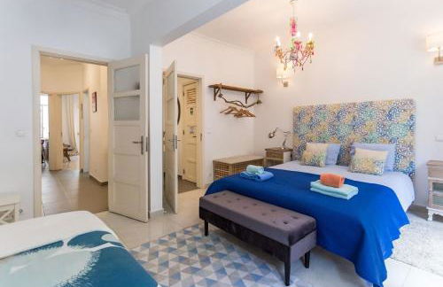 1-Bedroom Flat with Terrace, near Metro & Arena - Photo 12