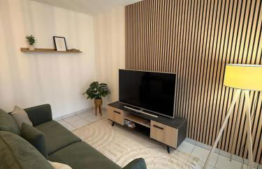 Le Clair de Lune Elegant T3 with Private Parking - Foto 18