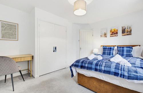 Spacious, Comfy, 3 Bed House - Free Parking - Quiet Area - In Shirley, Solihull - Near JLR, NEC, Airport, M42 - Foto 9