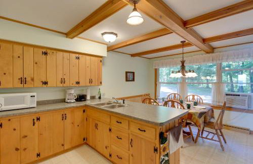 Eagle River Apartment with Private Dock and Fire Pit! - Foto 8