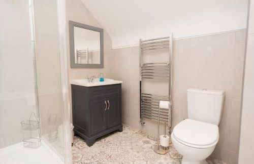 Newly renovated 3 bed Tarvin home close to Chester -sleeps up to 11 - Foto 4