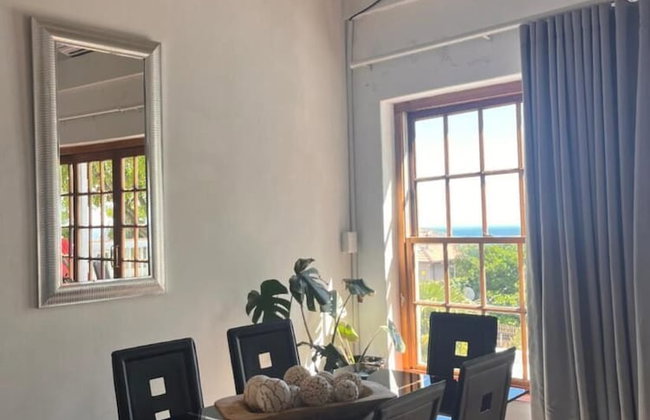 Cozy Camps Bay House With Mountain and sea View - Foto 9