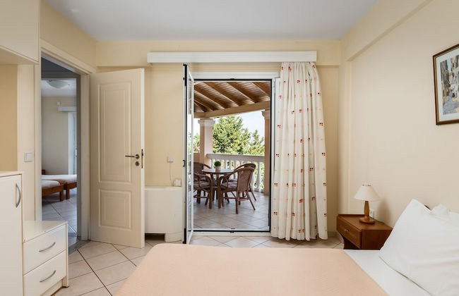 Four-Bedroom Villa Alexandros - Photo 10