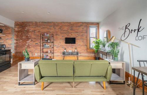 Jungle House Columbus Downtown Free Parking Sleeps 8 - Walk to Convention Center & Nationwide Arena - 1BR Short North Luxury Home - Over 5,800 Five Star Stays - Foto 36