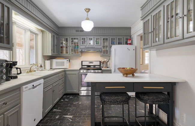 Main+guest House, Private Pond, Views, Large Yard 20mins to Heart of Asheville - Foto 17