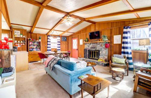 Pet-Friendly Home with Deck at Big Bass Lake! - Foto 1